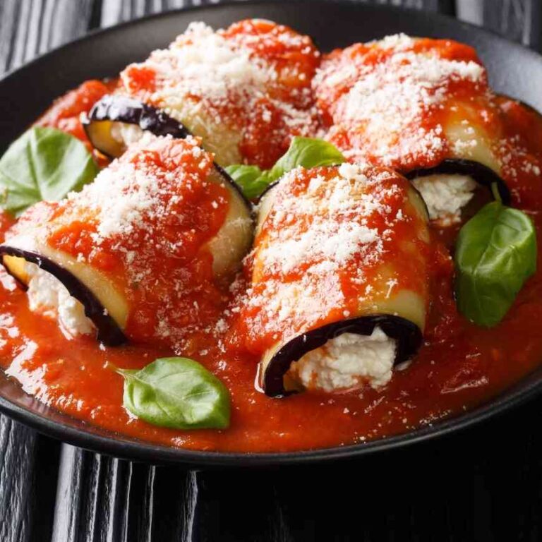 Auberginenröllchen mit Ricotta