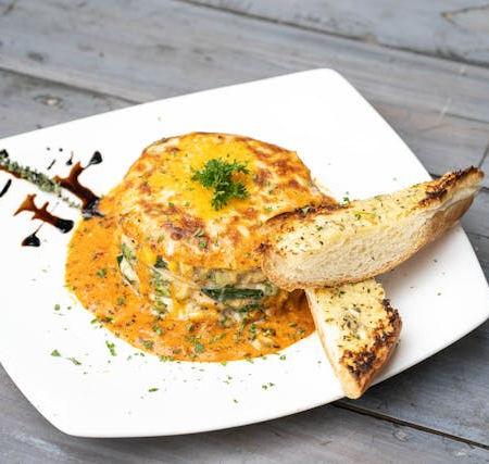 Gemüse-Lasagne mit Zucchini und Aubergine