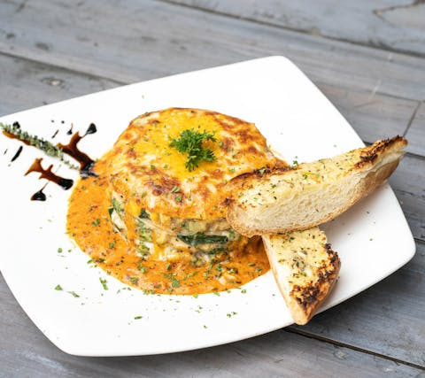 Gemüse-Lasagne mit Zucchini und Aubergine