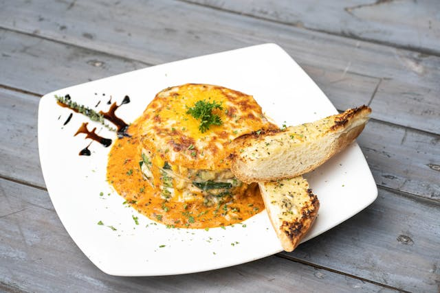 Gemüse-Lasagne mit Zucchini und Aubergine