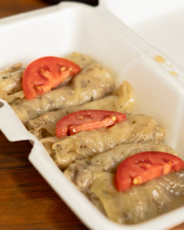 Vegane Kohlrouladen mit Linsenfüllung