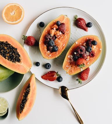 Papaya in der vegetarischen Ernährung: Vitamine, Vorteile und kreative Rezepte