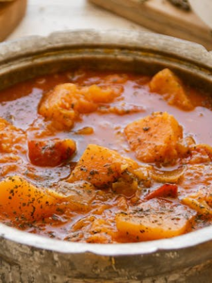 Vegetarische Eintöpfe & Suppen für kalte Wintertage