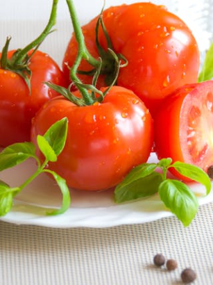 Tomaten in der vegetarischen Ernährung: Nährstoffe, Vorteile und vielseitige Verwendung