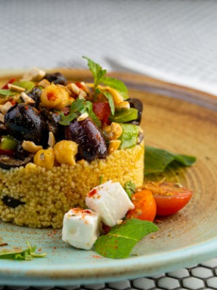 Kreative Salatideen mit Getreide und Hülsenfrüchten