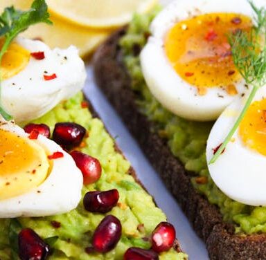 Eier in der vegetarischen Ernährung – Nährwerte, Vorteile und kreative Rezeptideen