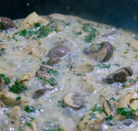 Vegane Pilz-Pfanne mit Kräutern