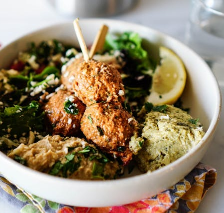 Falafel mit Hummus und Taboulé