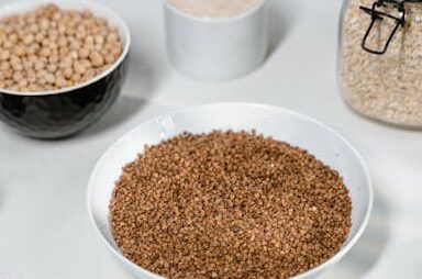 Buchweizen in der vegetarischen Ernährung: Glutenfreie Alternative, Vorteile und Rezepte