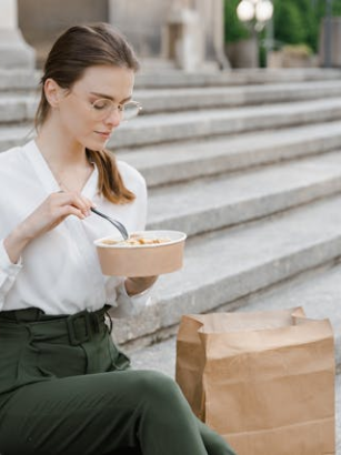 Vegetarische Ernährung unterwegs: Clevere Snack-Ideen
