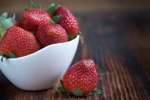 Erdbeeren in der vegetarischen Ernährung: Nährstoffe, Gesundheit und Genuss