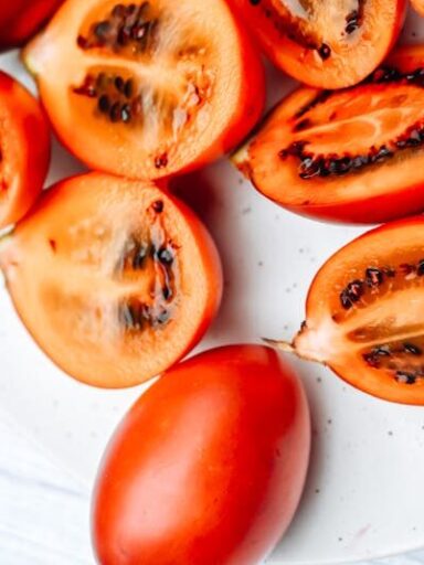 Tamarillo in der vegetarischen Ernährung: Exotik, Vitamine und kreative Rezepte