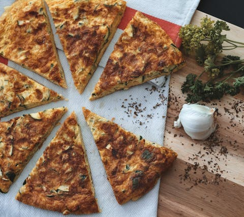 Gemüsetarte mit Zucchini und Tomaten