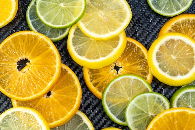 Zitronen in der vegetarischen Ernährung – Nährstoffe, Vorteile und frische Verwendungsideen