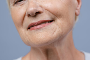 Vegetarische Ernährung und Hautalterung: Jung bleiben mit Pflanzenkraft