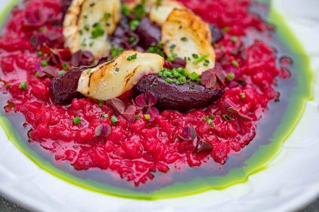 Rote-Bete-Risotto mit Ziegenkäse