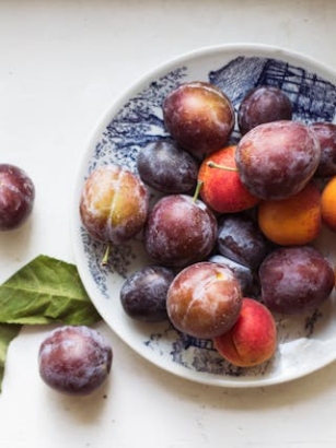 Pflaumen in der vegetarischen Ernährung: Vitamine, Vorteile und Verwendung