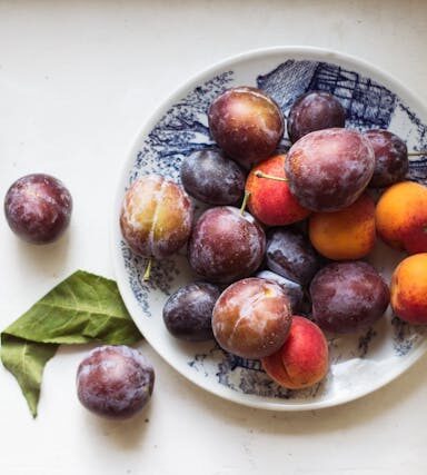 Pflaumen in der vegetarischen Ernährung: Vitamine, Vorteile und Verwendung