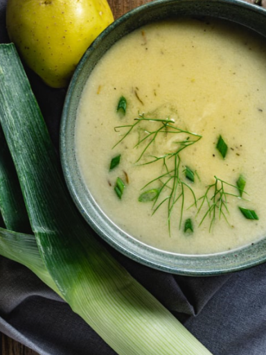 Klassische Kartoffelsuppe mit Lauch