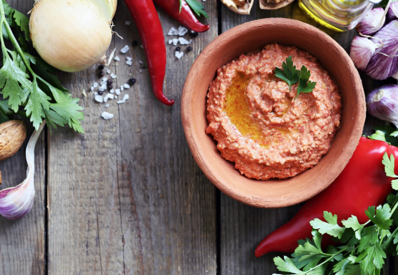 Gerösteter Paprika-Feta-Dip