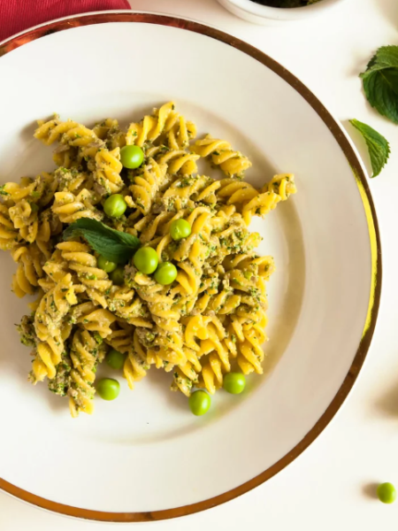 Pasta mit Erbsen und Minze