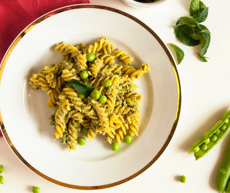 Pasta mit Erbsen und Minze