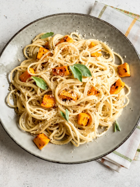 Pasta mit Kürbis und Salbei