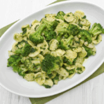 Pasta mit Brokkoli und Zitrone