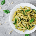 Pasta mit Zucchini und Zitronen-Olivenöl
