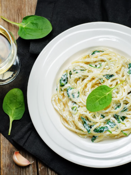 Zitronenpasta mit Spinat und Ricotta
