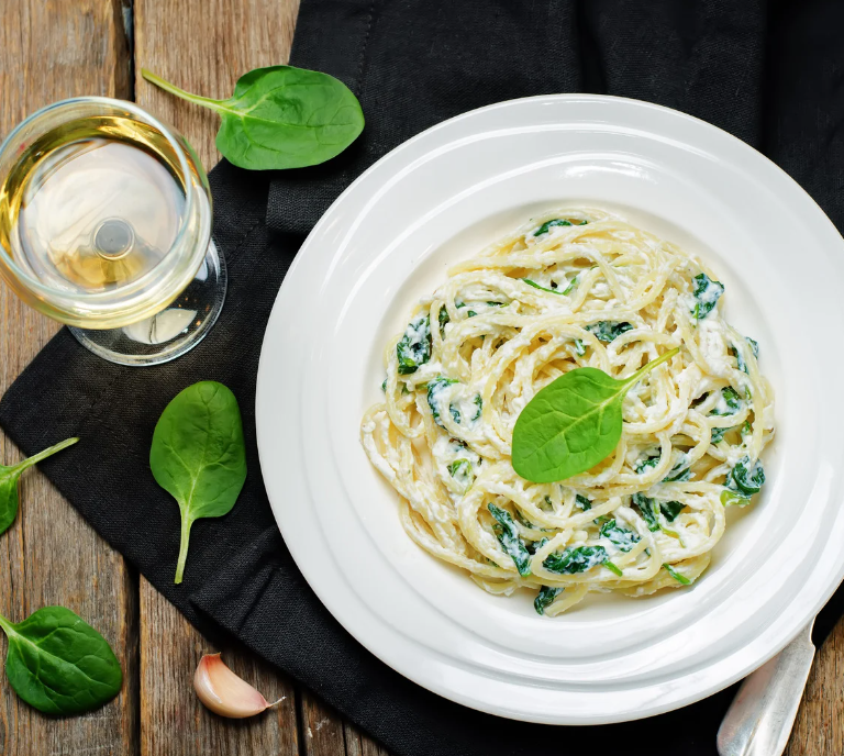 Zitronenpasta mit Spinat und Ricotta