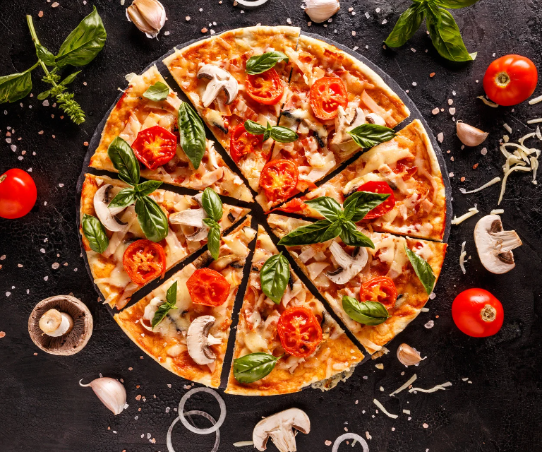 Pizza Funghi – mit Champignons und Mozzarella