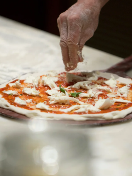 Pizza alle Noci – mit Gorgonzola & Walnüssen