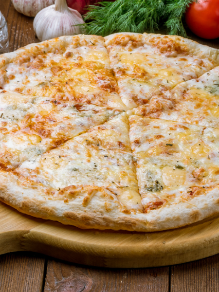 Pizza Quattro Formaggi – mit vier Käsesorten