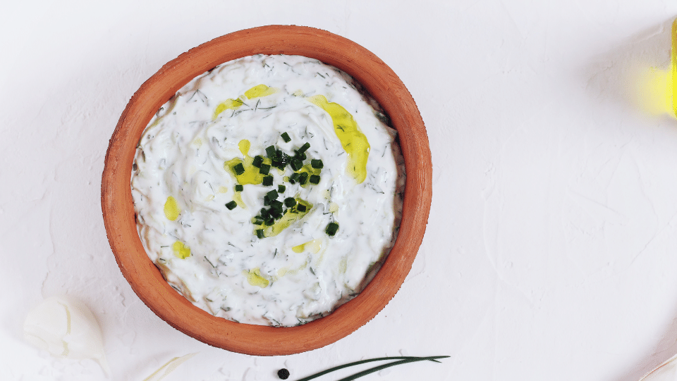 Tzatziki (griechischer Joghurt-Gurken-Dip)