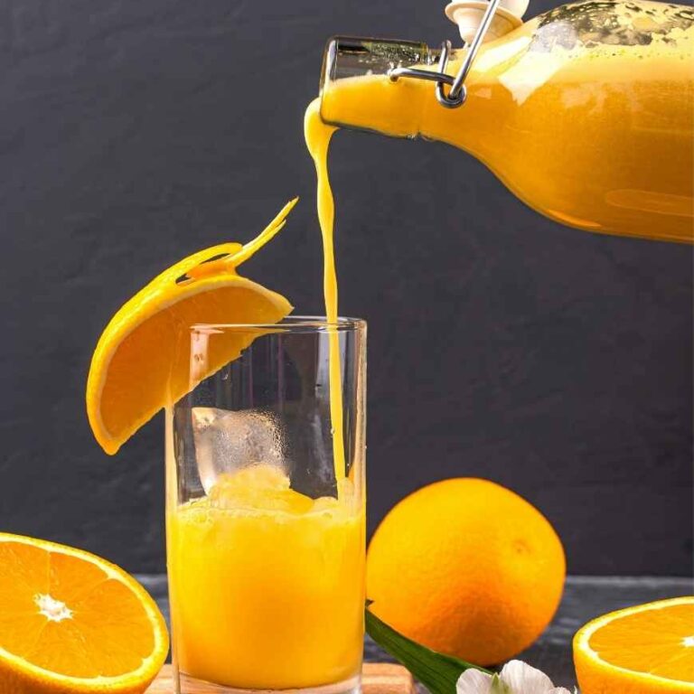 Frisch gepresster Orangensaft - Rezept