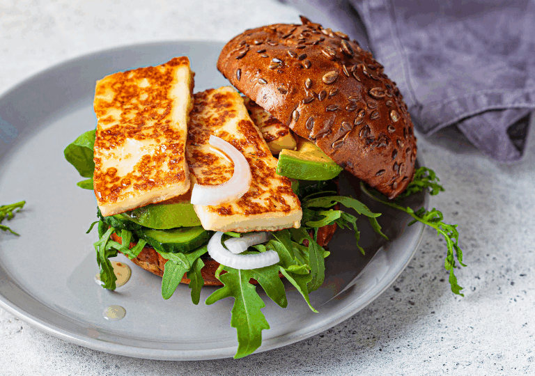 Avocado-Halloumi-Sandwich