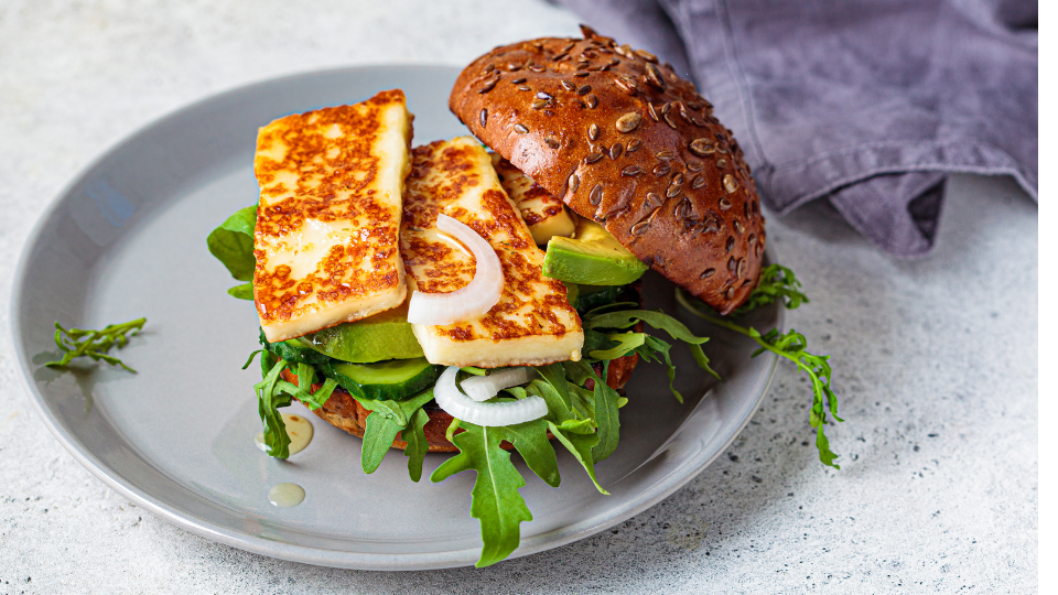 Avocado-Halloumi-Sandwich