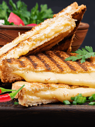 Chili-Cheese-Sandwich