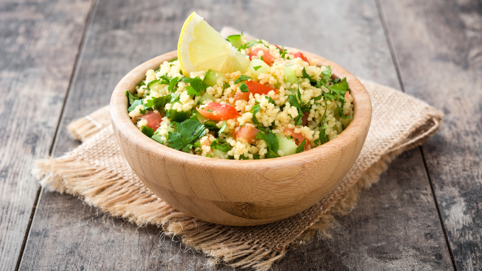 Couscous-Salat mit Kichererbsen