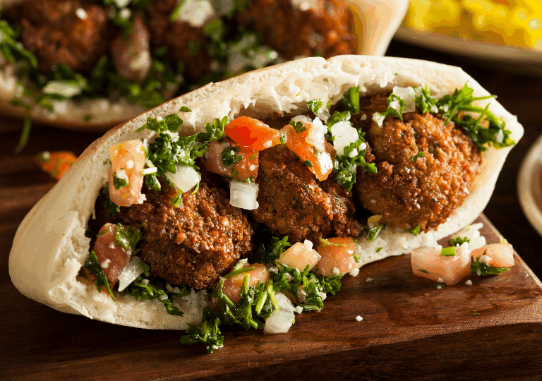 Falafel-Sandwich im Fladenbrot