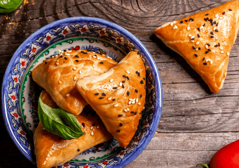 Spinat-Feta-Fatayer – Orientalische Teigtaschen