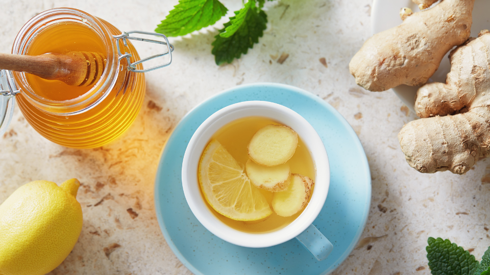 Ingwer-Tee mit Honig & Zitronen