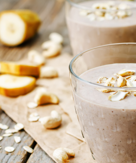 Hafer-Kakao-Smoothie mit Leinsamen