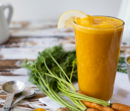 Karotten-Ingwer-Smoothie mit Orange