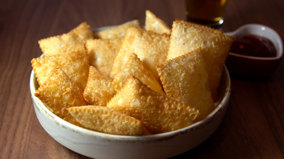 Kartoffel-Kräuter-Mini-Taschen – Herzhaftes vegetarisches Gebäck