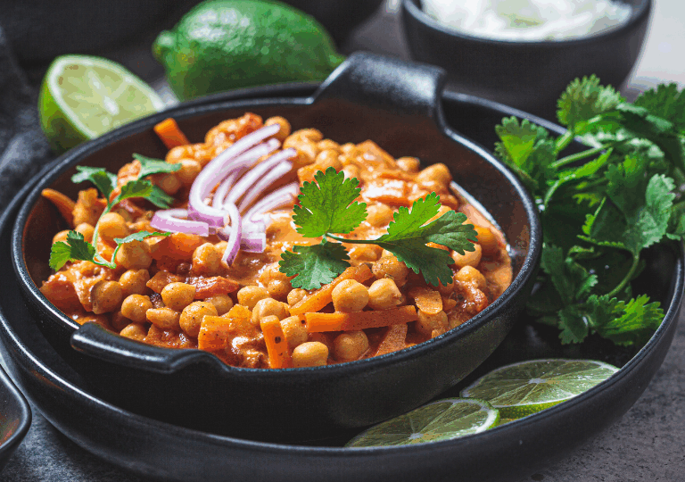 Vegane Shakshuka ohne Ei mit Kichererbsen