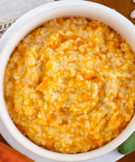 Veganes Kürbis-Porridge mit Kokosmilch und Zimt