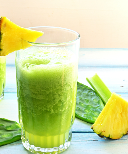 Minz-Ananas-Smoothie – Tropische Frische im Glas