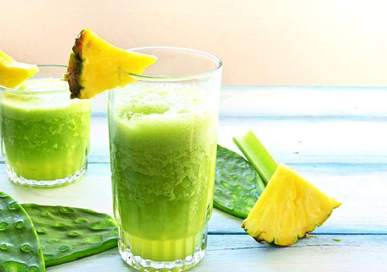 Minz-Ananas-Smoothie – Tropische Frische im Glas